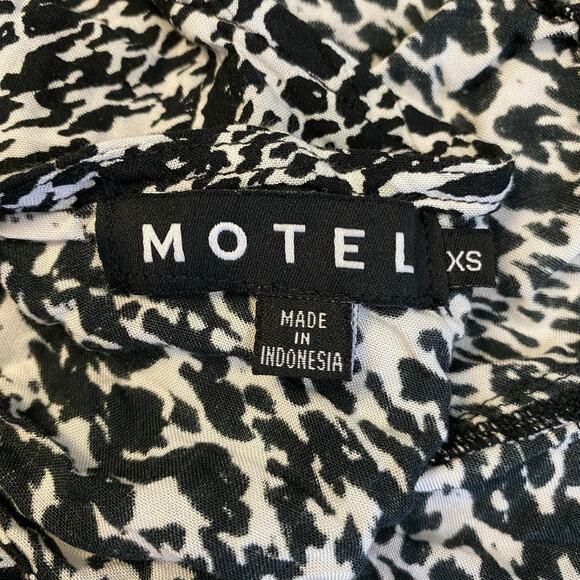 Motel Rocks Leopard Print Tie Back Halter Top Womens Size‎ XS Black White - Picture 2 of 8